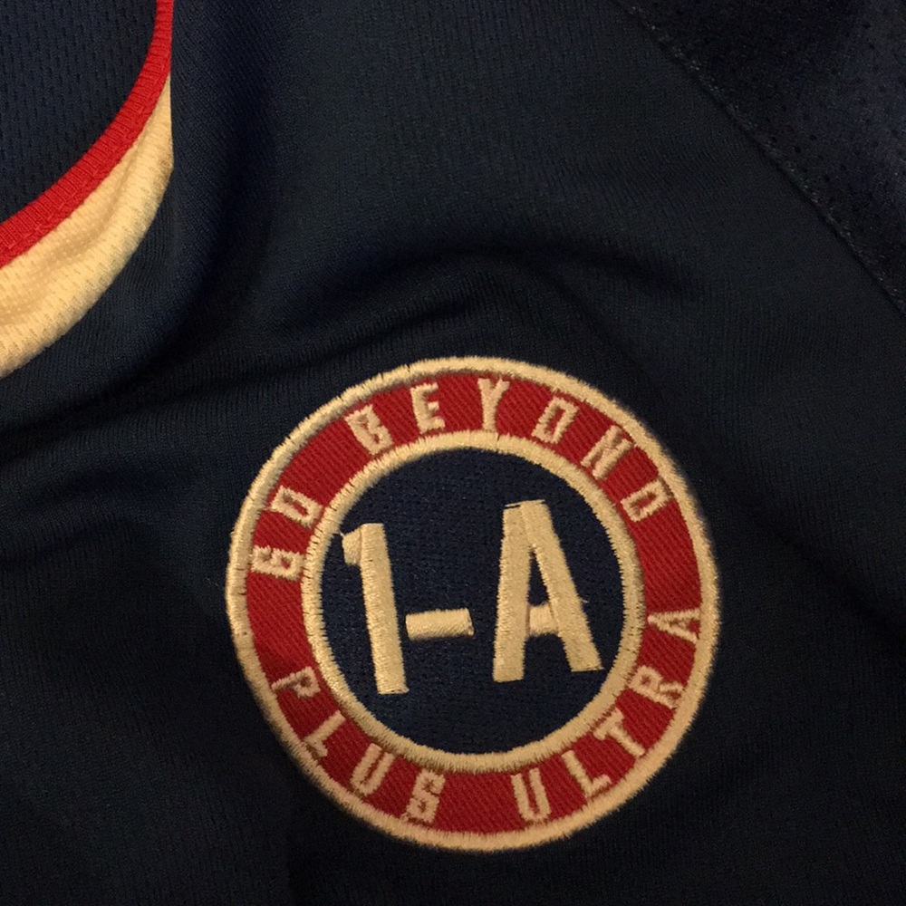 Shirt - Picture 6 of 7